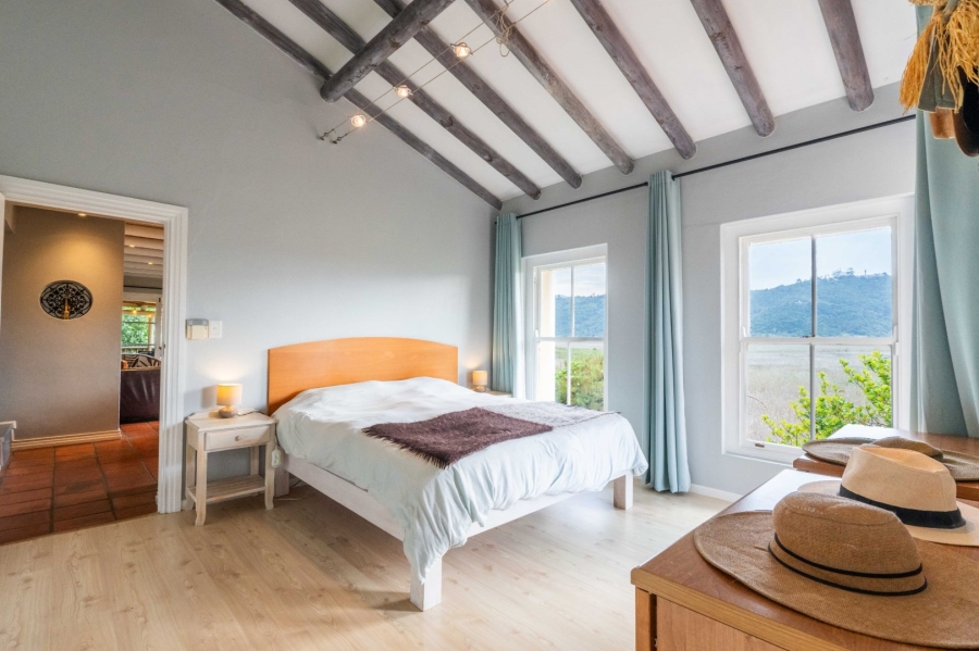6 Bedroom Property for Sale in Wilderness Central Western Cape